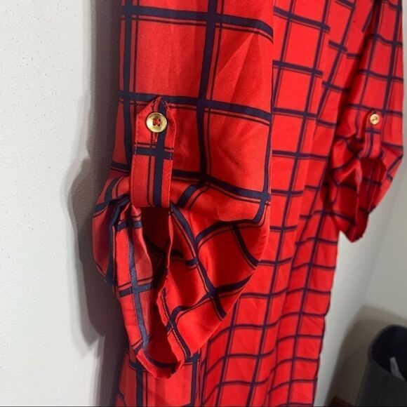 18.) The Limited medium red navy blue tunic - Picture 2 of 11